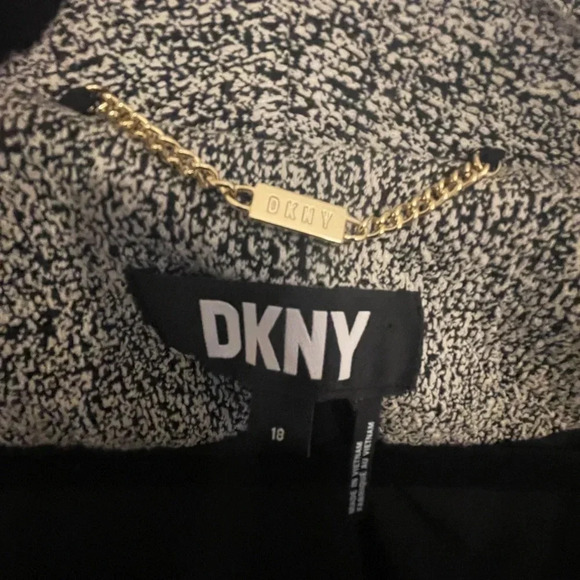 NWT Point Collar DKNY D-Ring Topper Jacket Blazer Size 18 - Picture 2 of 6